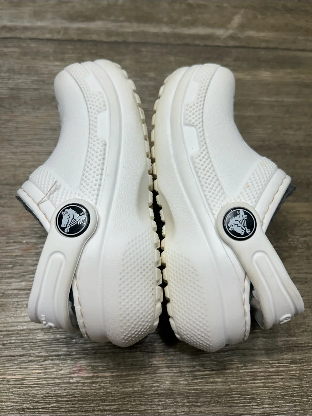 CROCS Kids Classic Clog with Charcoal Liner - White, Sz. C6, Gently Used.